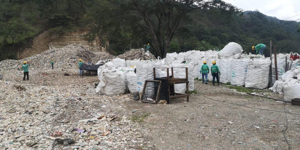 El proyecto de limpieza del Río Las Vacas ha recuperado 289 toneladas de residuos