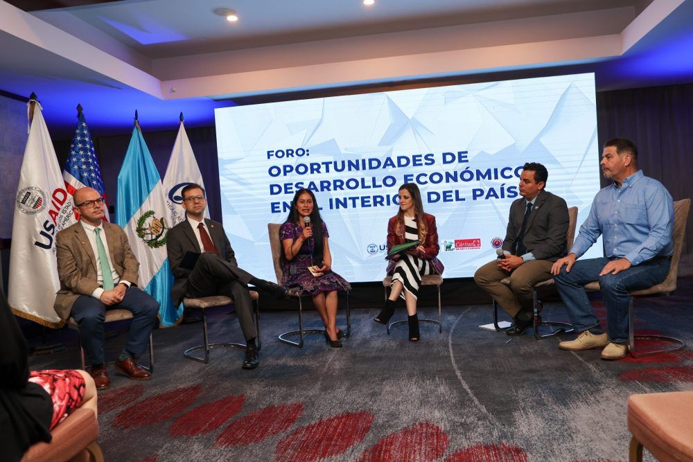 Jóvenes del área rural participan en “Festival de Innovación y Juventud”