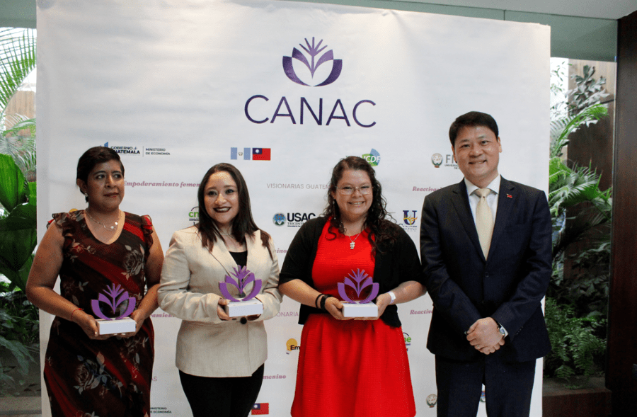La Misión Técnica de Taiwán  entrega el premio visión emprendedora