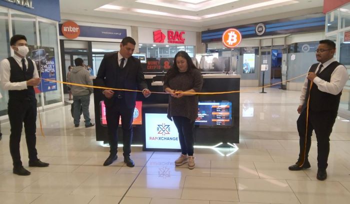 Fintech RapiXchangE inaugura su agencia en Metrocentro