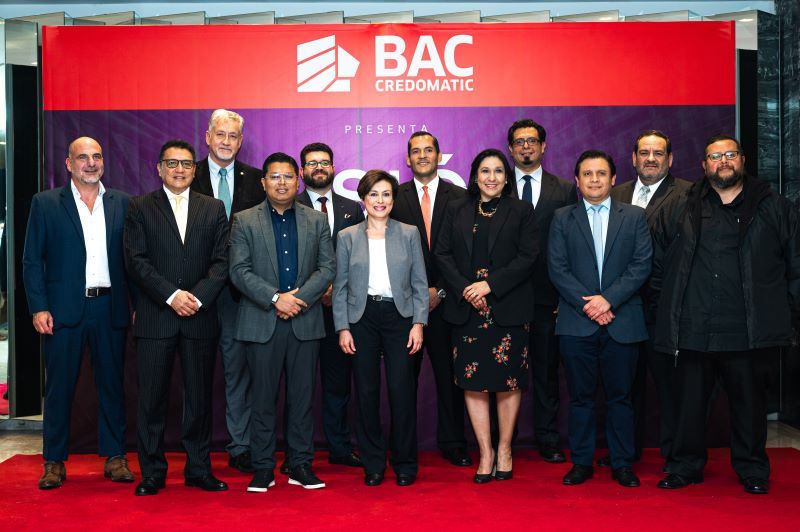 Bac Credomatic realiza el foro «Visión Perspectivas 2023»