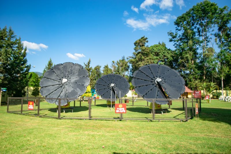 Nestlé apoya las iniciativas que promueven las energías renovables y su sede es parte de los innovadores «Smart Flowers»
