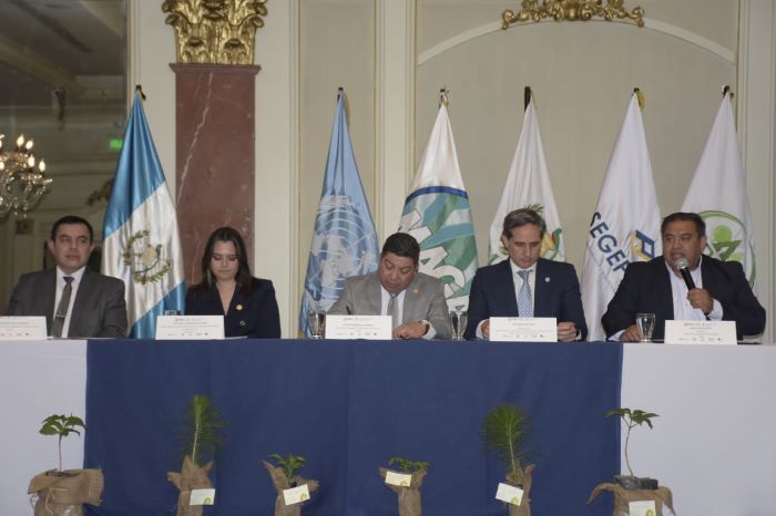 INAB y las FAO firman acuerdo para fortalecer medios vida en zonas rurales