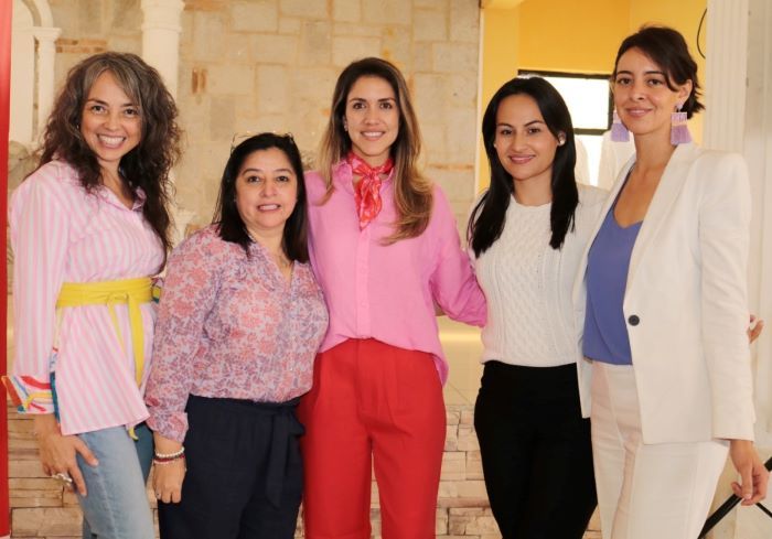 Mujeres + el programa de Bac Credomatic que celebra a la mujer