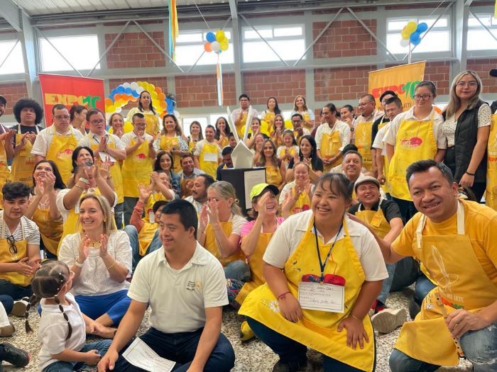 Grandes artistas se unen en el taller “Pintando Sueños Con El Corazón”