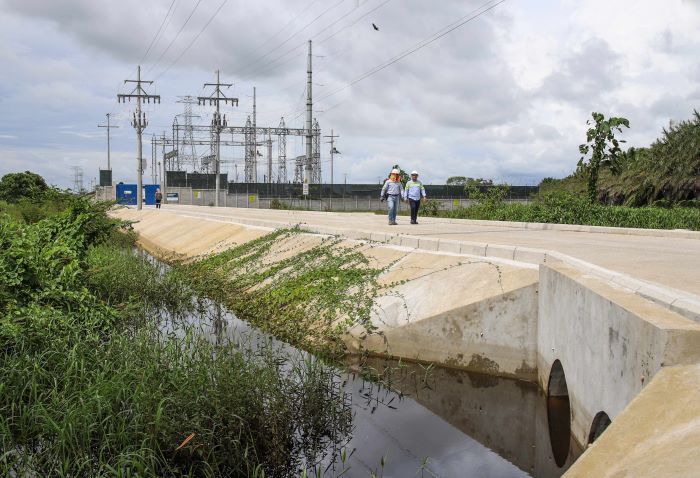 Conecta construye subestación eléctrica antinundaciones en Izabal