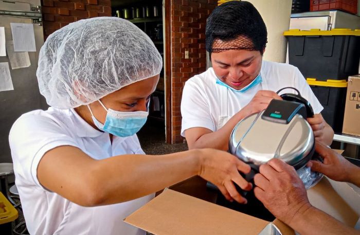 EPA, realizó donación para el beneficio de personas con discapacidad visual o auditiva