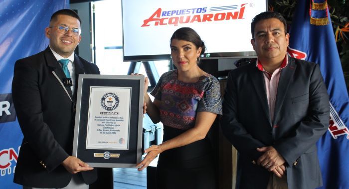 Bárbara Padilla la segunda mujer en alcanzar la cima del Everest, establece un segundo Récord Guinness
