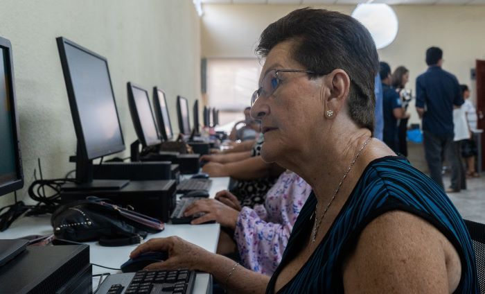 Abren Centro Digital para mujeres emprendedoras en Guatemala