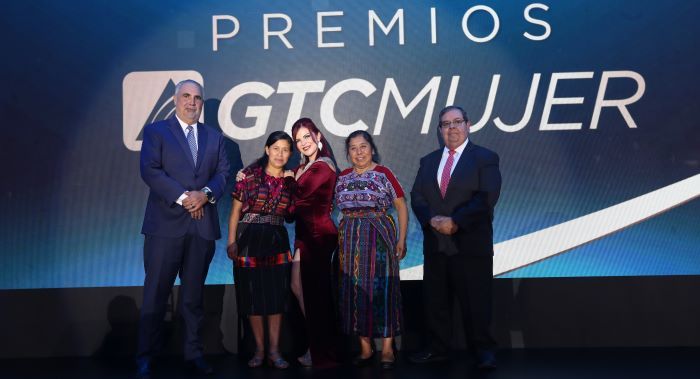 GTCMujer premio a cinco mujeres guatemaltecas por su constancia y dedicación