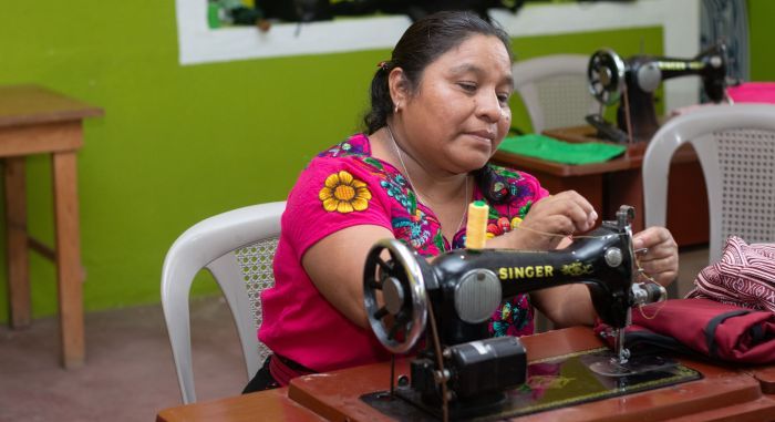 ENEL fortalece el empoderamiento de 400 mujeres en las comunidades de Zunil y San Jerónimo