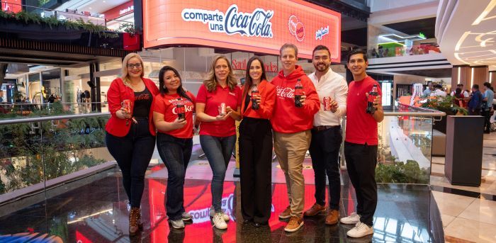 Coca-Cola relanza su campaña “Share a Coke” invitando a compartir la magia de esas conexiones personalizadas