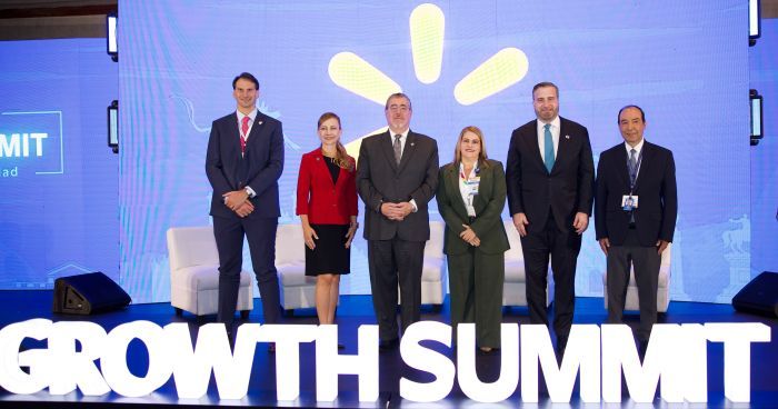 Jóvenes centroamericanos tienen un futuro prometedor