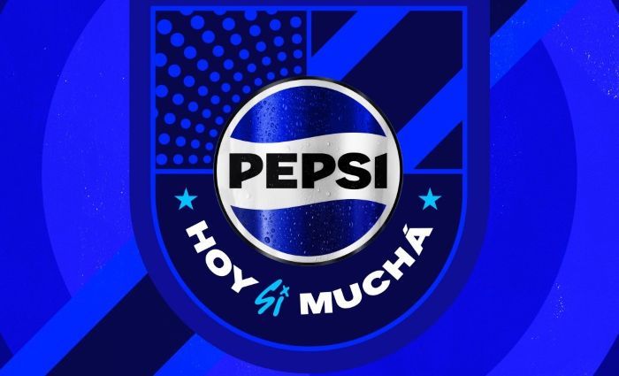 Pepsi rompe la historia y se pinta de azul y blanco para apoyar a la Sele