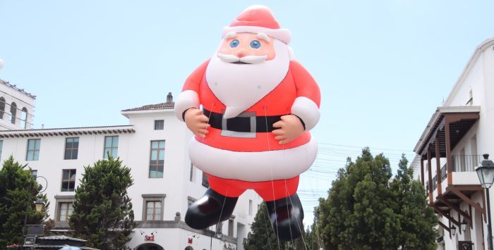 Cayalá se superó a sí misma con su desfile de Globos Gigantes
