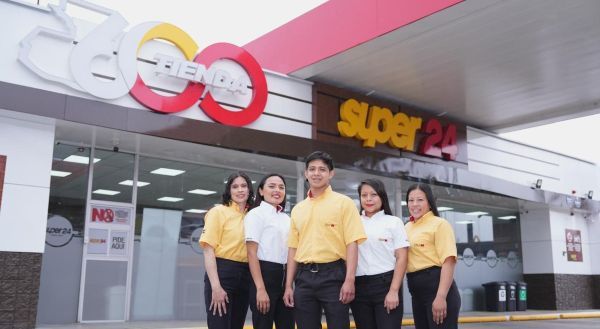 Super 24 llega celebra su apertura de la tienda número 600