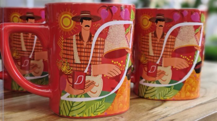 Nescafé lanza colección de tazas que rinde homenaje al café y a su gente