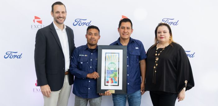 Ford reconoce proyecto de reforestación en las montañas mayas Tz’utujil como ganador de Donativos Ambientales 2025