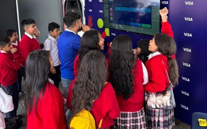 Visa acerca la educación financiera a niños y jóvenes en el Festival de Educación Económico-Financiera del BANGUAT