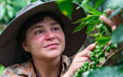 Nestlé continúa impulsando la capacitación de jóvenes caficultores en la región