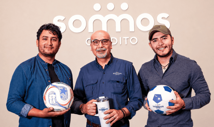 Con la promoción «El Viaje Mundialista» de Somos Crédito puedes ganar una Honda Transalp 750
