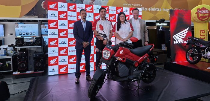 Tiendas Elektra incorpora Honda Motos a su portafolio a nivel nacional
