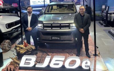 Sika Motors presenta sus dos nuevos modelos hibrídos la ARCFOX T5 y el BAIC BJ60E